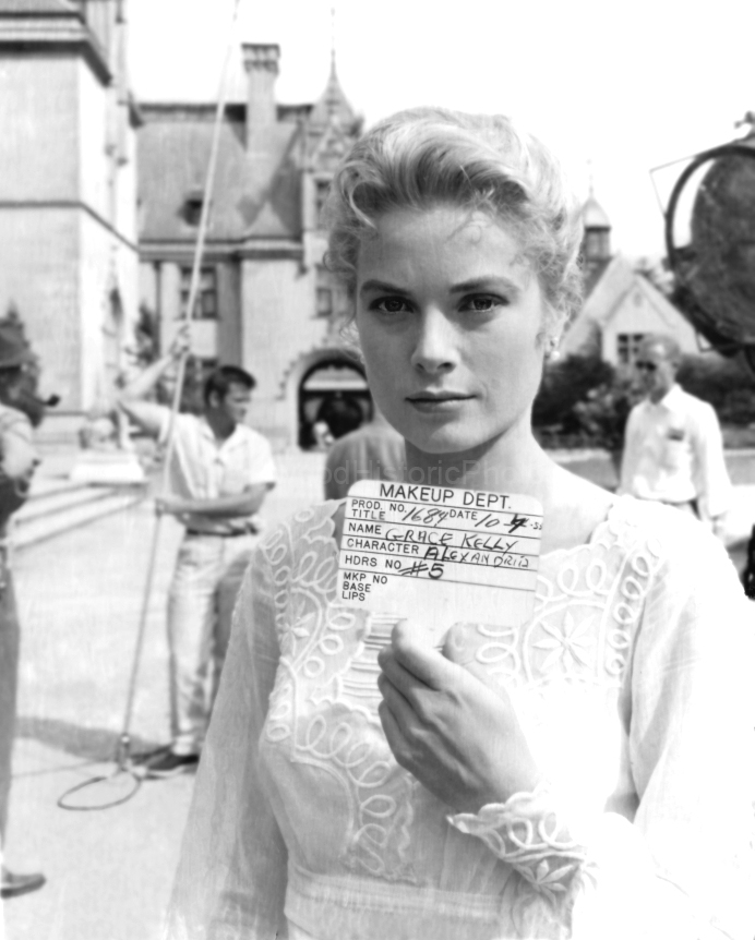 Grace Kelly 1956 2  WM.jpg